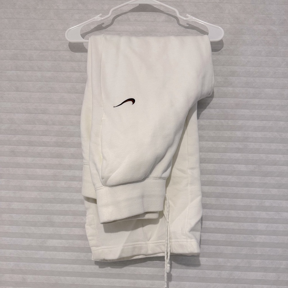 nike joggers